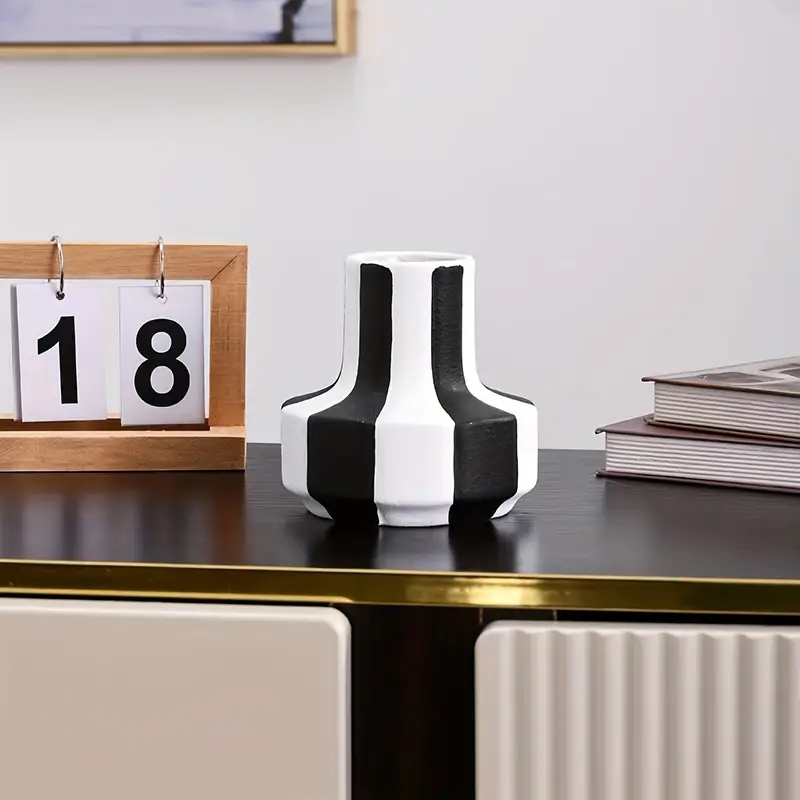 Creative Stripe Vase Black and - огляд і ціна Propagation Station Vase